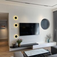 Cần Cho Thuê Căn Hộ 179M2 Có View Đẹp Nhất Quận 4 Dự Án Saigon Royal. Liên Hệ: 0909024895