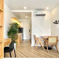 Thuê Ngay Căn Hộ 30M2 Cửa Sổ Lớn, Nội Thất Cao Cấp, Nguyễn Văn Thương Ngay Ngã Tư Hàng Xanh