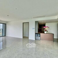 Bán Căn Hoa Hậu Tầm Cao Opera 3 Phòng Ngủ View Trực Diện Q1, 138 M2, Có Thang Máy Riêng Lên Nhà 0909903301