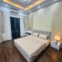 Trung Tâm Cầu Giấy 35M2 Giá Bán 8 Tỷ Sổ Vuông Câch Phố 20M