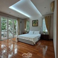 Bán Biệt Thự Vườn Đào, View Vườn Hoa, Cạnh Lotte, 230M2 Có Hầm, Giá Bán 95 Tỷ