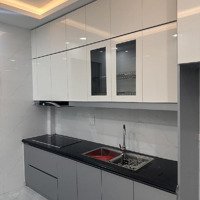 Bán Gấp Nhà Phố Nguyễn Văn Lộc - Hà Đông, Gần Mặt Phố, 5 Tầng , Giá Bán 4.5 Tỷ, Lh : 0962797596