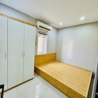 * Bán CCMN 2 ngủ 50m2 tại gầm cầu vượt ngã tư sở, cách mặt phố Tây Sơn 10m ( sau mặt phố 1 nhà), ô tô đỗ cổng, hàng xóm của Royal city