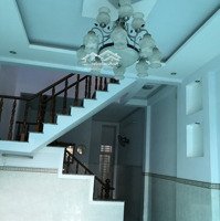 70M2. 4*17,5. Nhà 2 Tầng. Hẻm Xe Hơi. Ngay Chợ Hiệp Bình. Gấp Bán: 3 Tỷ Rưỡi.