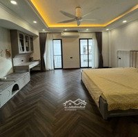 Bán Nhà Phân Lô Hoàng Quốc Việt 60M2, Phân Lô Ô Tô, 2 Thoáng, Thang Máy, Kinh Doanh, Giá Bán 21.5 Tỷ.