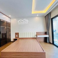 Nhà Mới Đón Tết - Lô Góc 5Tầng Hoàng Mai - Mặt Tiền Siêu Rộng Ôtô 4Chỗ - 35M2 Full Nội Thất, 8,7Tỷ