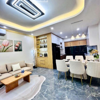 Bán Nhà Đẹp Việt Hưng 50M2- Hơn 9 Tỷ-Siêu Phẩm 6 Tầng Thang Máy-Full Nội Thất-Kinh Doanh