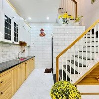 Giảm Sâu, Căn Góc Kim Mã, Ngõ Rộng Thoáng, Full Nội Thất Ở Ngay, Ô Tô 50M,Diện Tích40M2, 6T Nhỉnh 7 Tỷ