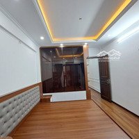 Nhà Mới Ở Ngay Kim Giang, Hoàng Mai, 40M2 X 4T, Gần Phố, Ngõ Thông, 15M Oto Tránh, Giá Bán 8 Tỷ