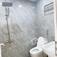 Bán Gấp Căn Hộ Chung Cư 67 M, 2 Pn, 187 Nguyễn Lương Bằng, Đống Đa . Diện Tích: 67 M Gồm 02 Phòng Ngủ.