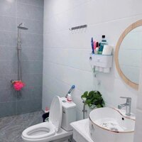 Cần bán nhà Hiệp Thành TDM Bình Dương. DT: 5.5 x 24.5 tổng 134m2 có 112.4m2 thổ cư