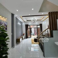 Định Cư Mỹ Bán Gấp Nhà Trước Tết Đường Cao Thắng, Quận 10. Giá Bán 2,75 Tỷ/60M2, Đường Rộng Rãi