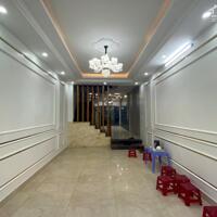 NGON BỔ RẺ HẢI PHÒNG. Nhà 72m x 4 tầng độc lập. Ôtô vào nhà Đường Ngô Gia Tự