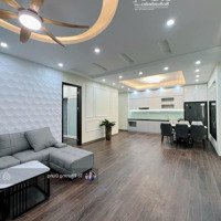 Bán Gấp Căn Góc Chung Cư 262 Nguyễn Huy Tưởng -Diện Tích137.2M2 - Full Nội Thất -Sổ Đỏ Chính Chủ- Giá Chỉ 63 Triệu/M2