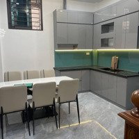 Chính Chủ Bán Gấp Nhà Ngõ Ô Tô,Diện Tích50M2, 5 Tầng, Ngõ 67 Thái Thịnh, Đống Đa. Giá Bán 9,95 Tỷ.