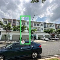 Hàng Ngộp Shophouse Suncasa Ngay Hoà Phú Thủ Dầu 1 View Công Viên Nhạc Nước 3,4Tỷ/Bao Sổ