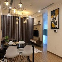 Chính Chủ Cho Thuê Chung Cư D2 Giảng Võ 120M2 2 Phòng Ngủ2Vs Full Đồ Giá: 19 Triệu/Th Liên Hệ: 096.596.0880