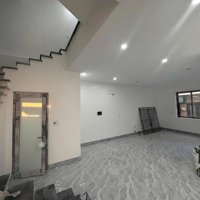 Bán Nhà 2.5 Tầng Ngõ 16 Cao Xanh. Diện Tích: 71.4M2, Mt: 7.6M Ngõ Xe Máy