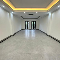 Cho Thuê Nhà Thông Sàn Hoàng Quốc Việt Vỉa Hè Để Xe Thoải Mái Đồ Cơ Bản Đh,Nl Hợp Vp Trưng Bày 18 Triệu