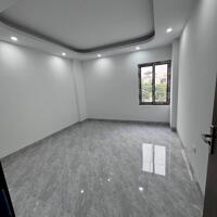 Bán nhà Phụng Châu, ngõ thông ô tô đậu cửa, chỉ 1.95 tỷ, 35m2, 4 tầng. 0966929600