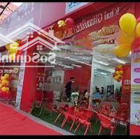 Siêu Phẩm! Cần Bán Gấp Nhàmặt Tiềnlạc Long Quân, Quận 11 (10X 20M, 3 Tầng, Hđt 120 Triệu), Giá Bán 22 Tỷ