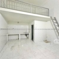 Khai Trương Duplex Gác Cao 2M, Thoáng Có Ban Công, 40M2 Gần Metro Ngã Tư Thủ Đức, Cách Ufm, Fpt 5P