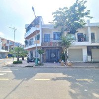 Giảm 150 Triệu
Bán Nhà 1 Trệt 1 Lầu Kdc Gần Vincom 550 P.tân Đông Hiệp Tp.dĩ An