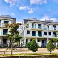 Bán Nhà Phố Đường 25M Trục Chính Kđt Lakeview Ctiy, Quận 2, 100M2, Đã Hoàn Thiện, Giá Bán 15,7 Tỷ.