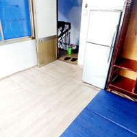 Cho Thuê Phòng Q3.Cửa Sổ.fuff Nội Thất Tolet Riêng. 2 Triệu900