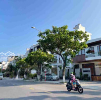 Nhỉnh 17 Tỉ Có Ngay Biệt Thự Ven Sông Hàn Thơ Mộng - Diện Tích Khủng 300M2 - Đà Nẵng