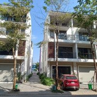 Gọi Là Mua Được: Căn ~100M2, Liền Kề Xẻ Khe. Hướng Đông Nam Và Đông Bắc, Liên Hệ 098.299.6565