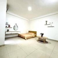 Nguyễn Văn Huyên - Bán Nhà 7 Tầng Thang Máy - Ô Tô -Kinh Doanh - Diện Tích: 82M2 Giá Bán 19,5 Tỷ