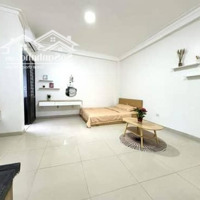 Nguyễn Văn Huyên - Bán Nhà 7 Tầng Thang Máy - Ô Tô -Kinh Doanh - Diện Tích: 82M2 Giá Bán 19,5 Tỷ
