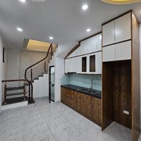 Bán Nhà Phúc Lợi, 30M2, 5 Tầng, 4.15 Tỷ, Ôtô Đỗ Cổng, Nhà Mới Tinh, Full Nội Thất.