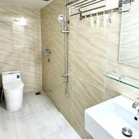 Cho thuê nhà đẹp  4m x 15m, hẻm Hồng Bàng, Quận 5