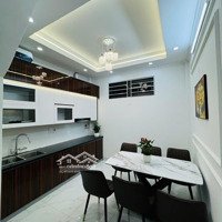 Nhà Đẹp Kim Giang . Thanh Xuân .Diện Tích: 39M2 Giá Bán 7.950Tỷ