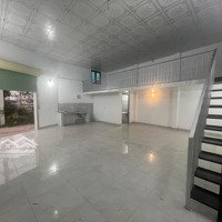 Hiếm Bán Nhà 42M2, 3,5 Tỷ Tại Võng La, Đông Anh, Lô Góc Gã Tư , View Hồ Điều Hoà Cực Chất