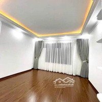 Bán Nhà Ngõ 79 Cầu Giấy Hà Nội 42M2 5T Mt4,2M Chào 8.2 Tỷ Full Nt 3 Pn 5 Vệ Sinhthông Sang Ngõ 355 Cghn