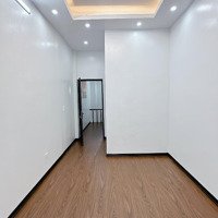 Nhà Đẹp Đón Tết! Lạc Long Quândiện Tích37M2, 5T, Gần Phố, Ngõ Thông 4M Chỉ 6.8 Tỷ