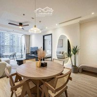 Cần Cho Thuê Gấp Căn Hộ Oriental.78M2.Giá 10 Triệu/Tháng.xem Nhà:0844911777 K.vân