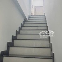 Bán Nhà Ngay Chợ Thủ Đức 4,2X13M, 1 Trệt 1 Lầu, 3 Phòng Ngủ, 2 Wc, Sổ Hồng Riêng, Nhà Mới