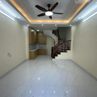 Bán Gấp Nhà Mới Đẹp 30M2, Ô Tô Đỗ Cổng, 5.7 Tỷ, Aeon Long Biên - Đàm Quang Trung - Giá Siêu Hời