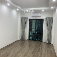 Bán Nhà Phố Bạch Mai-Q.hbt-Nhà Đẹp- Thang Máy-Tặng Full Nội Thất 39M2 X6 Tầng-9.5 Tỷ. Liên Hệ: 0933118886