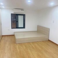 Bán tập thể Thành công 110m2 chia 3 ngủ full đồ như ảnh, phòng nào cửa sổ