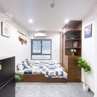 Siêu Phẩm Mới Lung Linh Vừa Cập Bến Đây Anh Chị Em Ơi - Một Chiếc Studio Full Nội Thất Cửa Sổ Trời