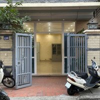 Cho Thuê Văn Phòng 32M2, Giá Bán 8 Triệu Tại Cù Chính Lan, Khương Mai, Thanh Xuân, Hà Nội