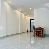 Cho Thuê Tầng 1 Của Shophouse Vsip, Từ Sơn, Bắc Ninh Gồm 1 Ngủ, 1 Wc, 1 Khách, 1 Bếp . 5 Triệu/Tháng.