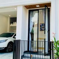 Cần bán gấp biệt thự mini 5 PN,ngay trung tâm Thủ Đức.DT 4,5 x 12m.Nhỉnh 8 Tỷ.
