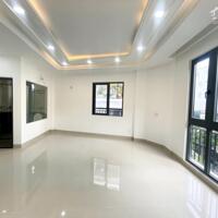 P5, Bình Thạnh, Hoàng Hoa Thám, hẻm xe hơi, 40m2(4.5 x 9), giá 7.9 Tỷ