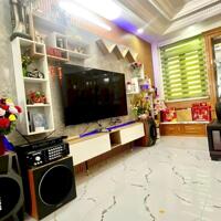 Siêu Phẩm Nhà Phố 5 Tầng , Nguyễn Ảnh Thủ, 80m2, đường 6m thông tứ tung xe hơi ngủ trong nhà